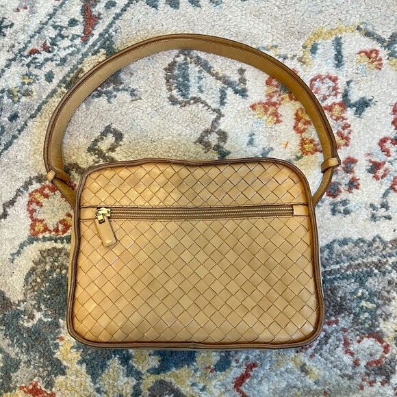 Bottega Veneta Vintage Tan Crossbody Shoulder bag - Picture 5 of 12
